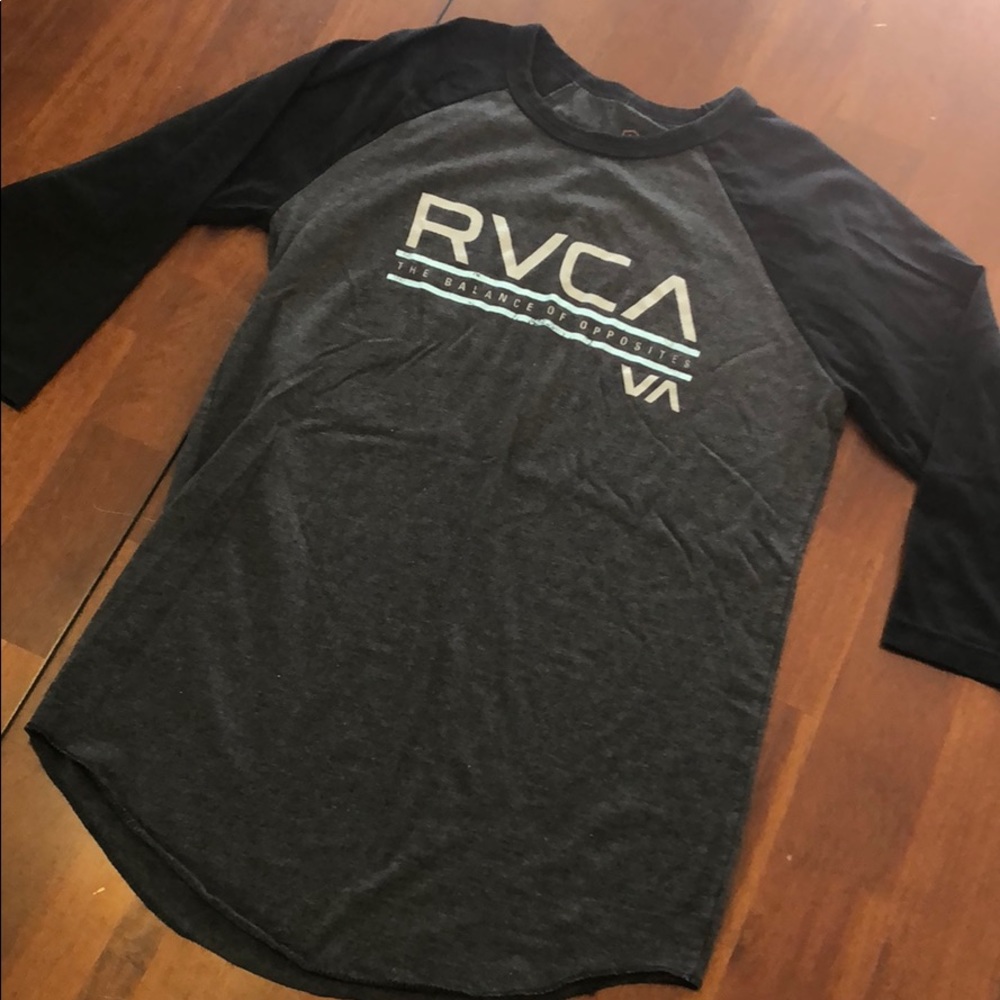 RVCA T-SHIRT